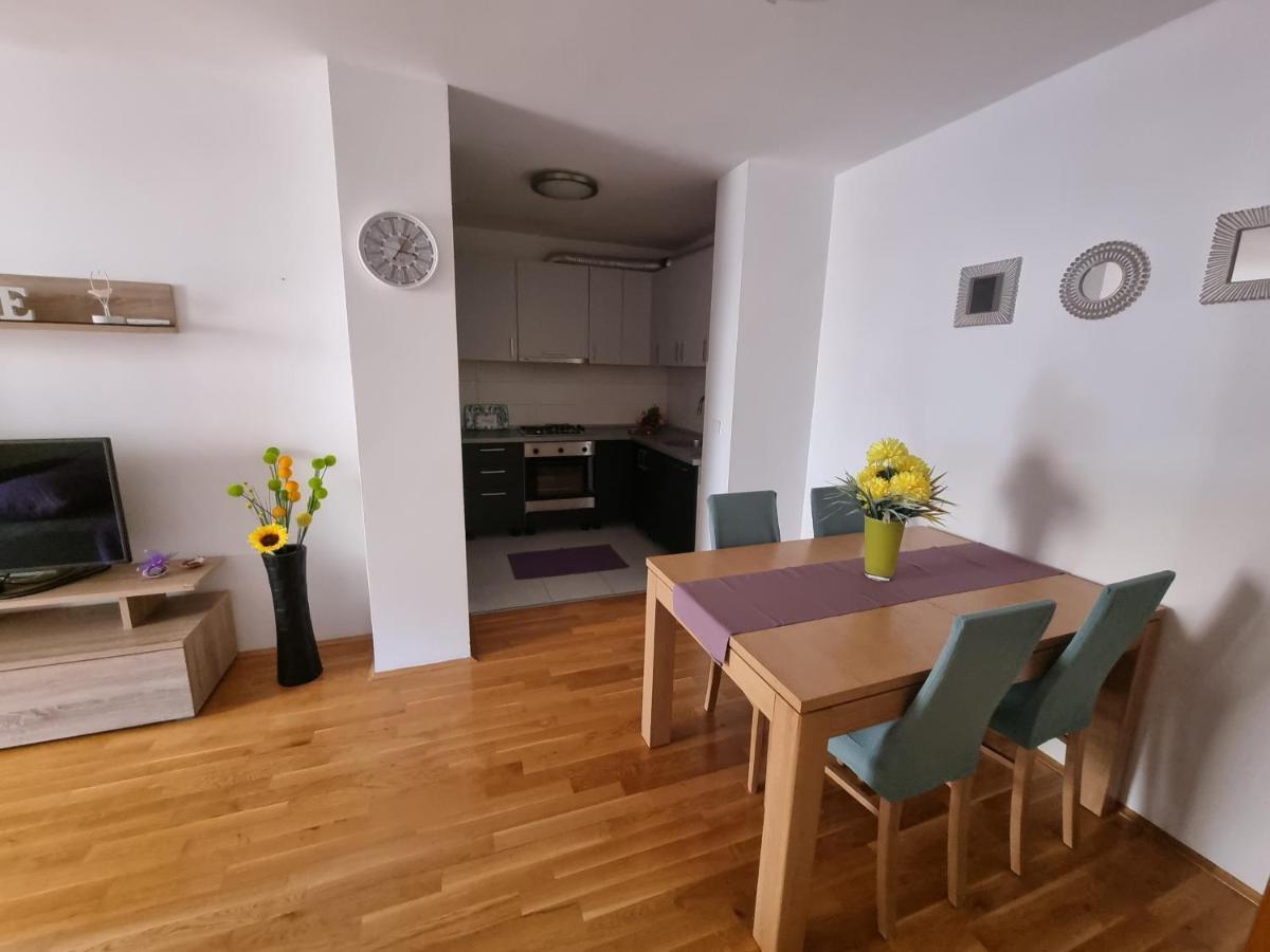 Violet Apartment Makarska